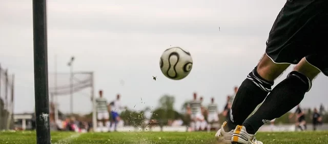 O futebol é um dos esportes favoritos dos brasileiros e dos argentinos
